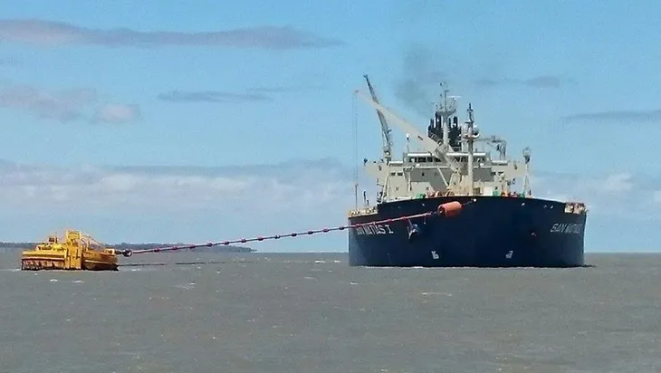 puerto-rosales-petroleo4jpg