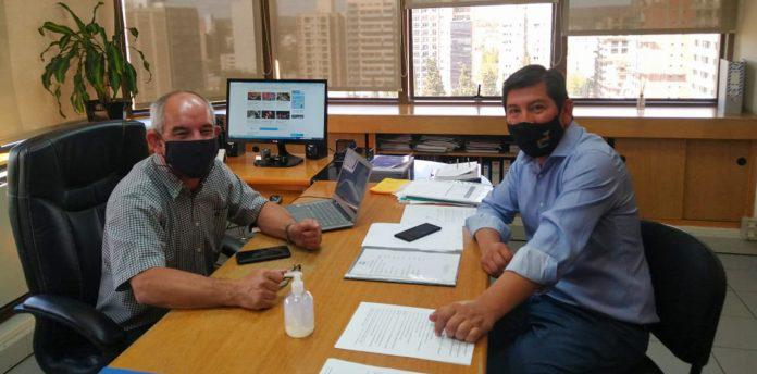 Jorge-Ferrería-y-Sandro-Badilla-por-obra-en-Pehuenia-6-696x344