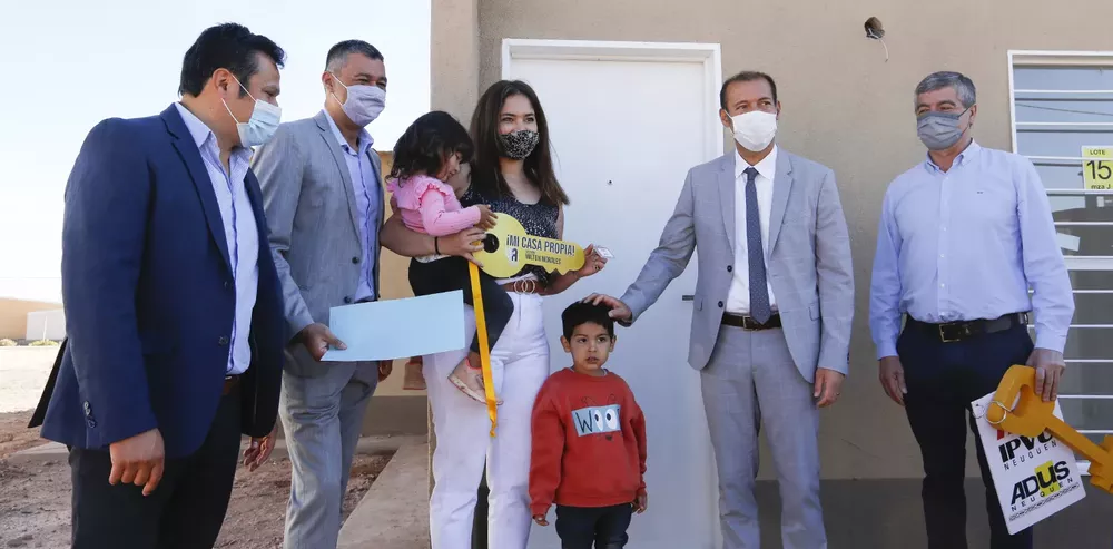 web-ENTREGA-DE-VIVIENDAS-AÑELO_08A7117