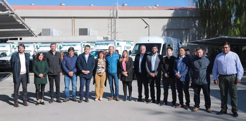 web-ENTREGA-DE-AMBULANCIAS-05-1-850x420