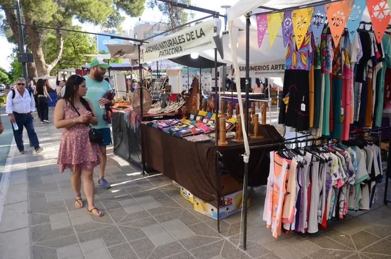 feria-artesanos-1jpg