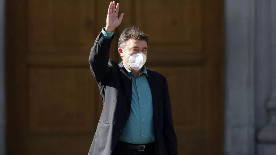 Esteban Manuel Valenzuela Van Treek