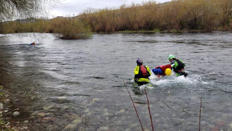 capacitacion-rescate-rio-montanas-junin-2jpg