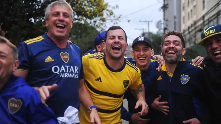 los-hinchas-boca-el-ingreso-al-estadio-palmeiras-foto-telam