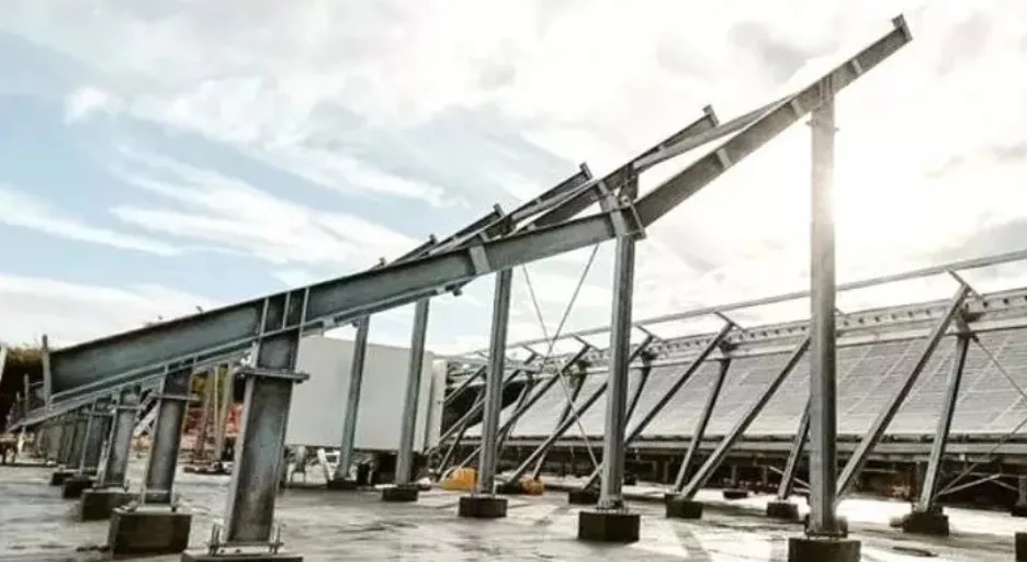 El radar de LEOLABS ARGENTINA SRL, filial de empresas radicadas en Dublín y Londres, intalado en el centro de la Isla Grande de Tierra del Fuego.