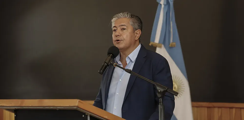 WEB-ROLANDO-FIGUEROA-ENTREGA-DE-ESCRITURAS-0719