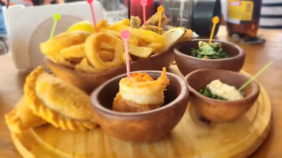 las-grutas-playa-de-san-antonio-06