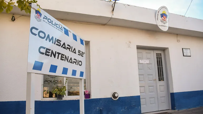 Centenario comisaria 52