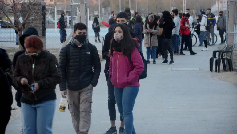 ruca-che-vacunacion-demanda-mayores-18-anos-7jpg