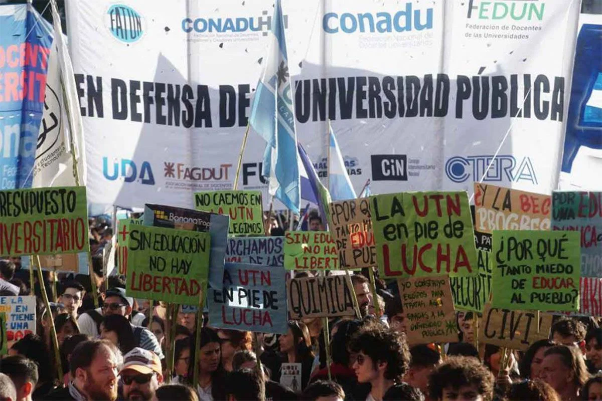Marcha-Universitaria-Nacional-fotos-Edhardo-Gomez-13-1024x683-1