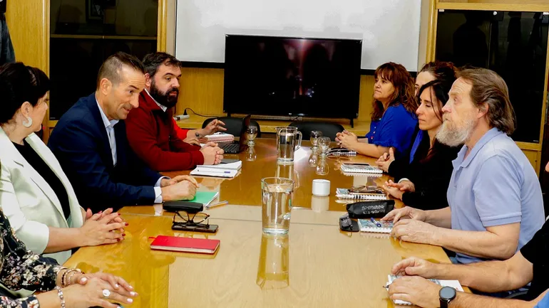 mesa-paritarias-2025-gobierno-aten (1)