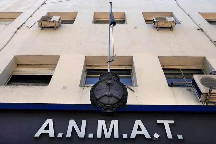 969280-49408-572301-41943-anmat2-0