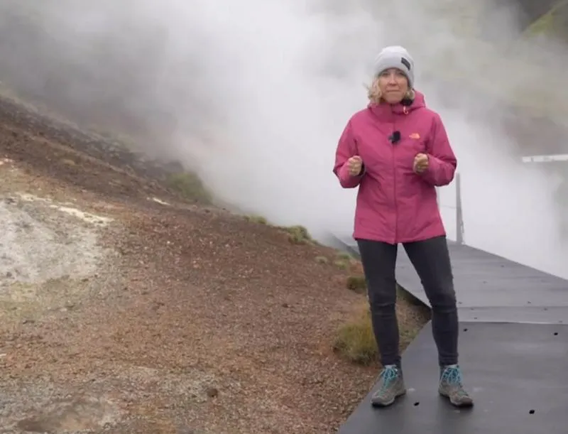 La reportera de la BBC Adrienne Murray visitó la primera planta que retira CO2 del aire.