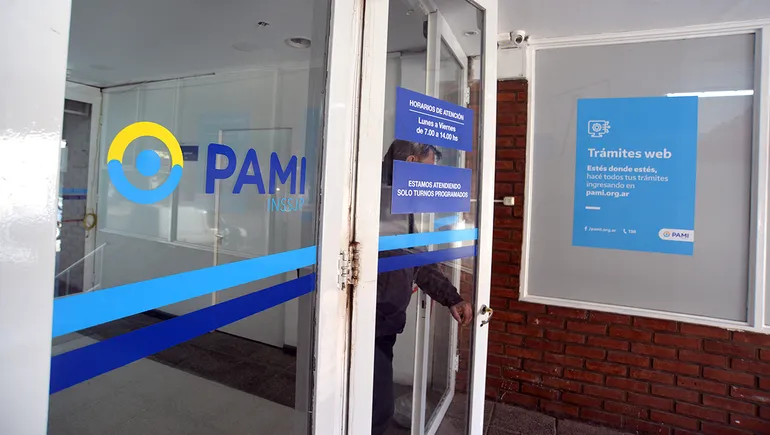 pami-03jpg
