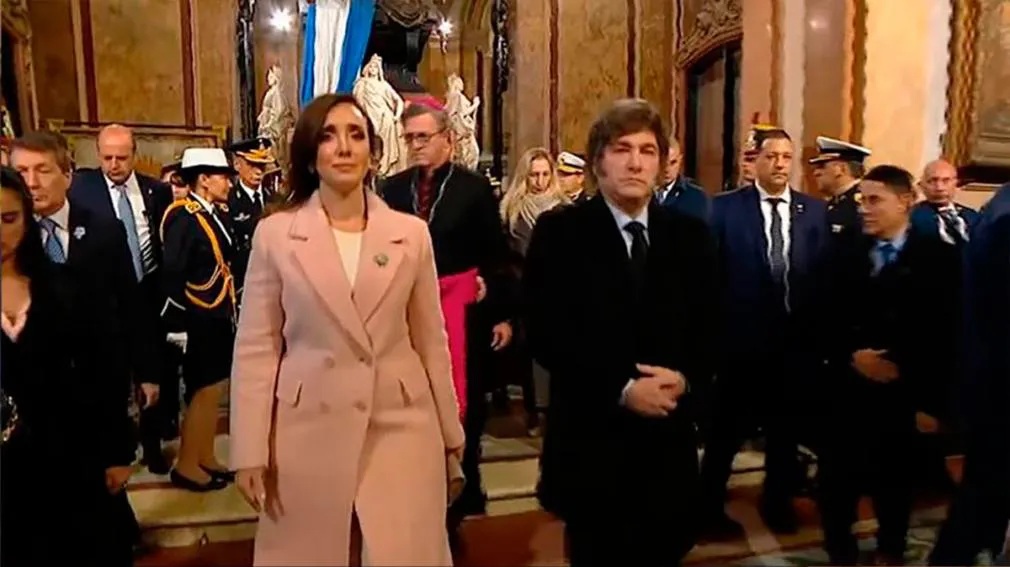 1010x567_presidente-junto-villarruel-518364-092205