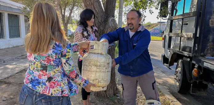 WEB-garrafas-696x344