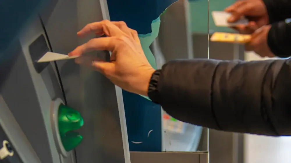 1759151099_81612400372d62c21f52