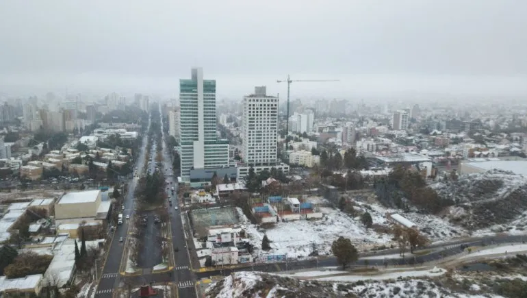 lg-neuquen-nieve-drone-lmn-2jpg (1)