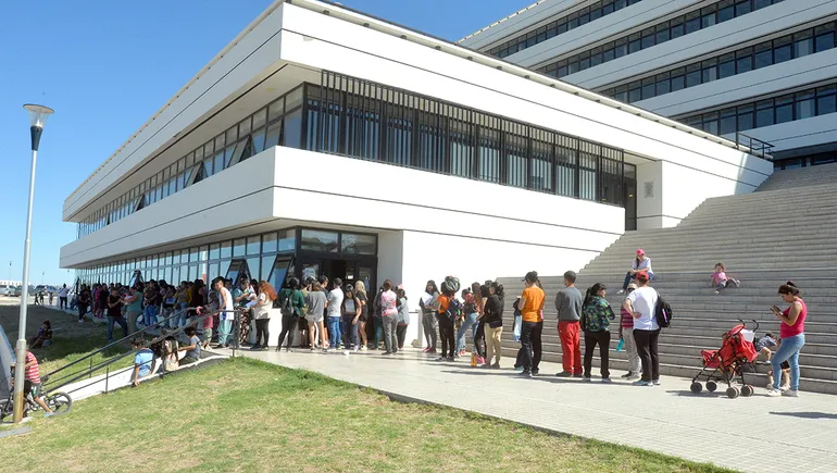 entrega-kit-escolar-13jpg