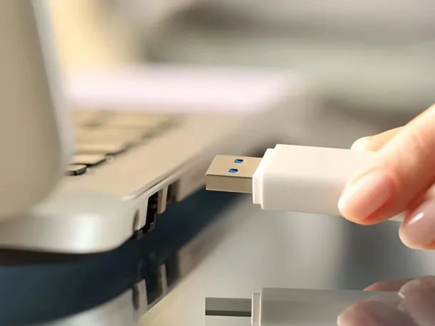 pendrive (1)