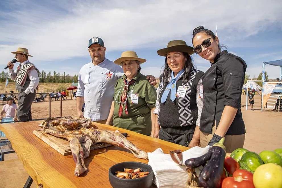 mujeres asadoras de chivo RDLS