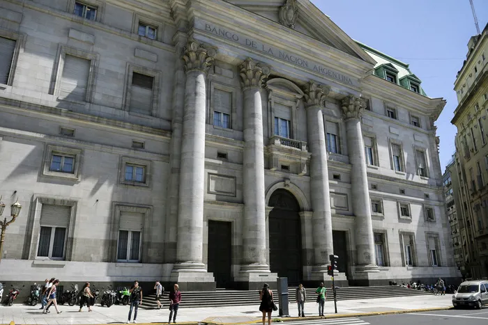 915117-17-a-bernardinoavila