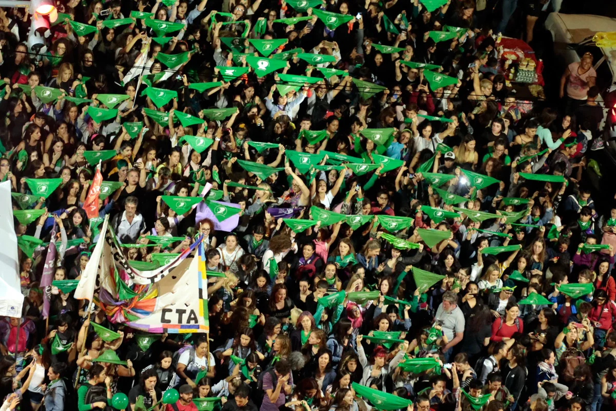 ce2c2f688e499fc2fd5a6f225aa8102b_BIG