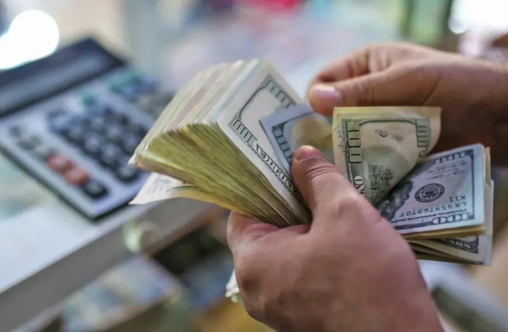 se-reactivaron-las-operaciones-compra-venta-dolares1