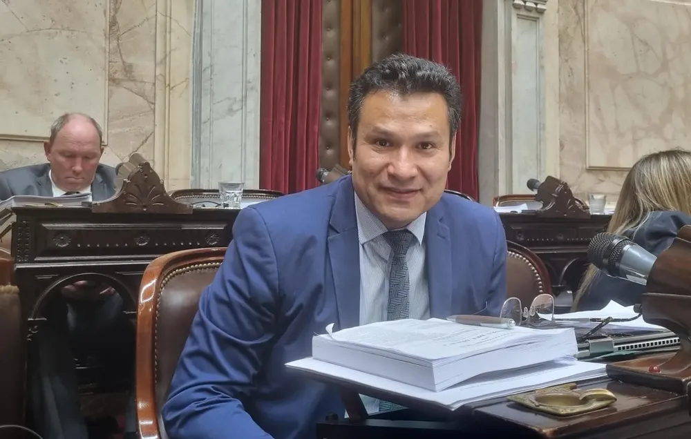 Diputado Osvaldo Llancafilo