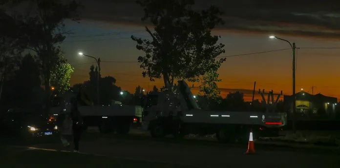 WEB-INAUGURACION-ALUMBRADO-PUBLICO-EN-SENILLOSA-9384-696x344