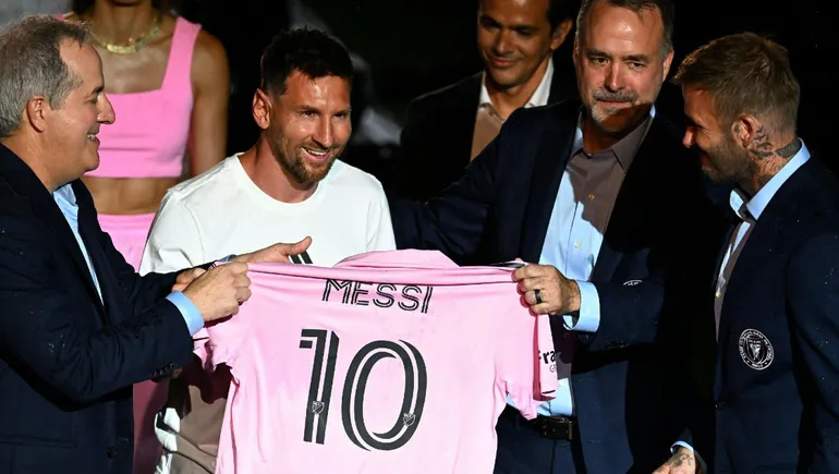 messi-miami-camisetapng