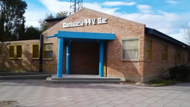 comisaria-44-valentina-surjpg