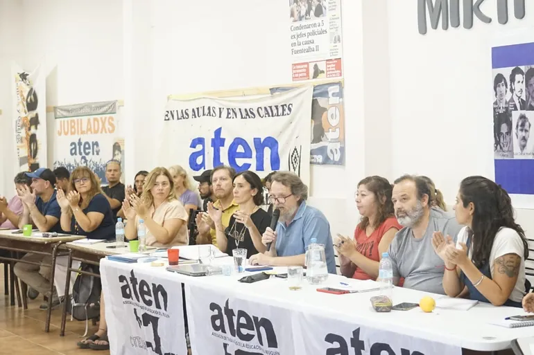 plenario-aten-paro