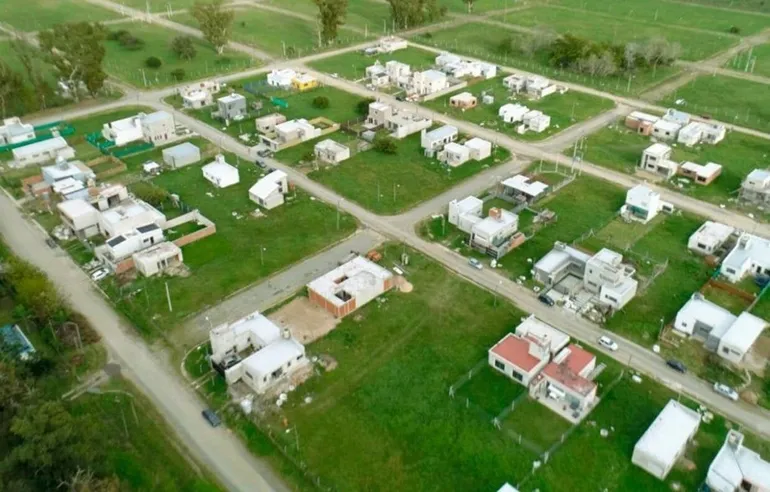 en-esta-nueva-edicion-del-procrear-ii-se-sortearan-creditos-hipotecarios-que-permitiran-adquirir-viviendas-diferentes-proyectos-urbanisticos-ubicados-13-provincias-argentina