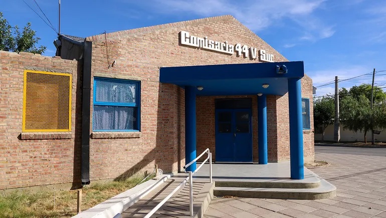 on-comisaria-44-valentina-sur-3jpg