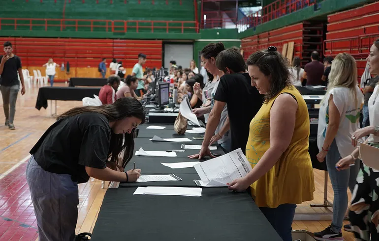 sfp-actializacion-usuarios-planes-sociales-ruca-che-tarjetas-8jpg