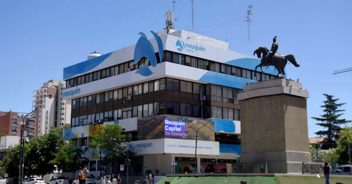 neuquen-municipalidad-edificio-de-avenida-arg-y-roca-foto-mati-subat-MES_5856