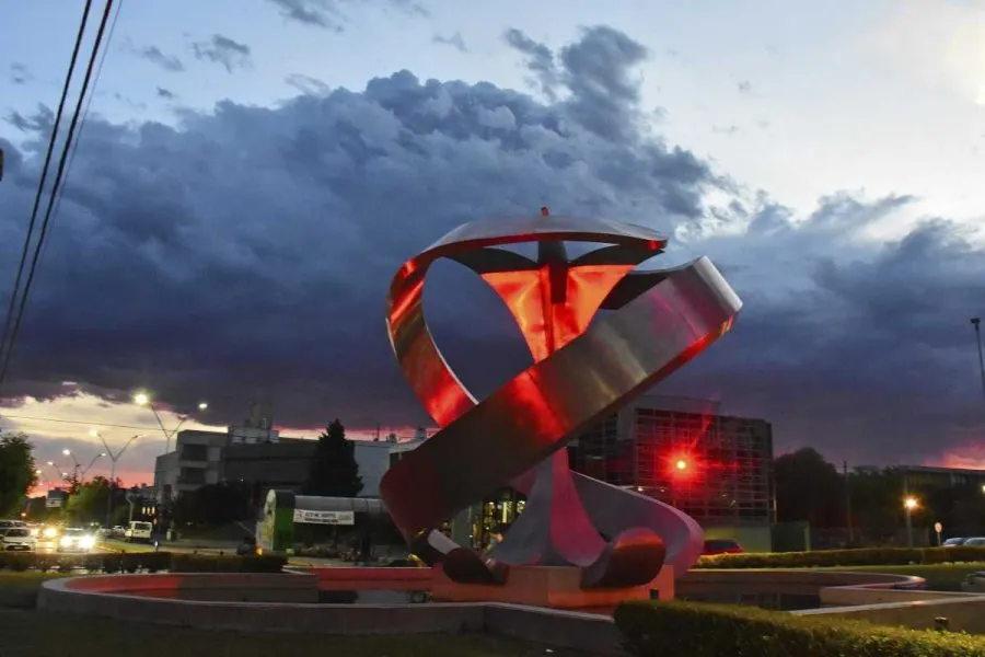 roca-clima-tormentas-electricas-monumento-manzana-2-maripe-e1639960221656