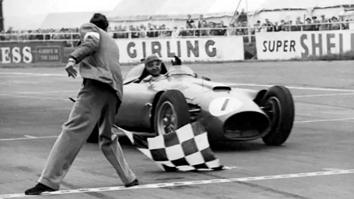 Juan Manuel Fangio gana su quinto y último título mundial de Fórmula 1