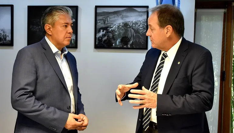 figueroa-becas-pluspetroljpg