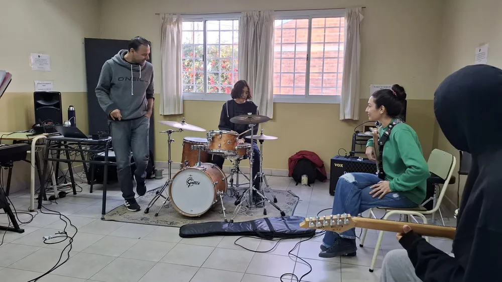 1770123063_67c68ff8dc6414c2726c