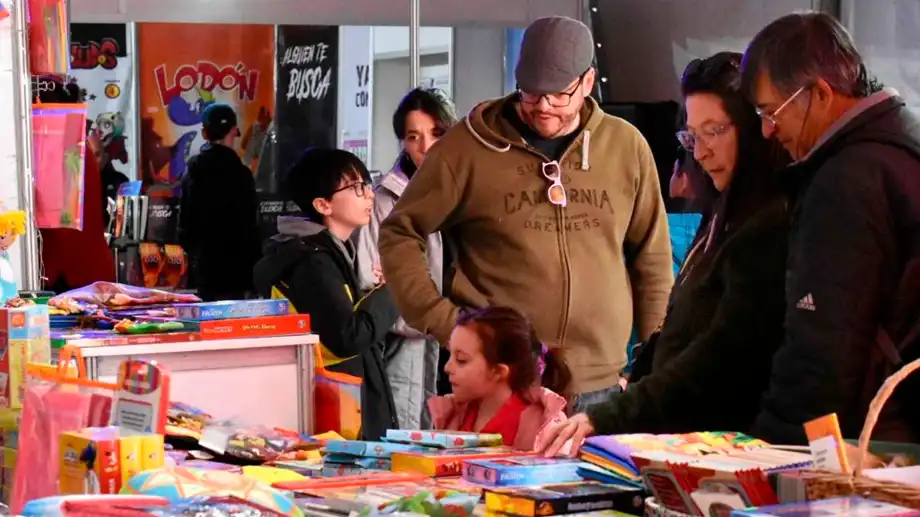 Neuquen-10-feria-del-libro-foto-mati-subat-11
