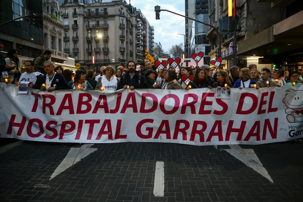 marcha-garrahan-obelisco-Antonio-Becerra-2