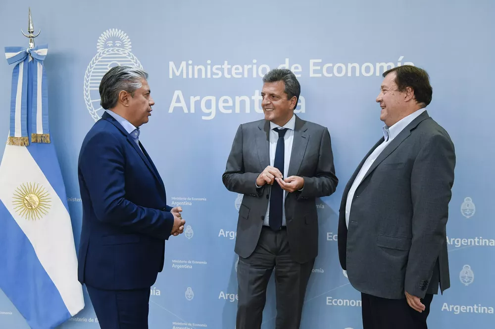 19-04-2023_el_ministro_de_economia_sergio-scaled