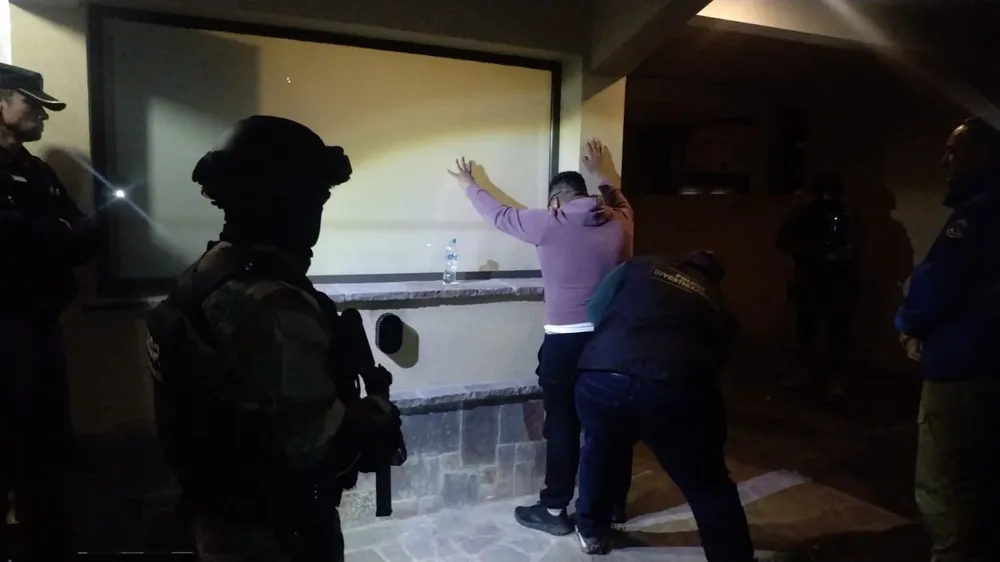 multimedia.grande.93ce3acda23441bf.Z3JhbmRlLndlYnA=