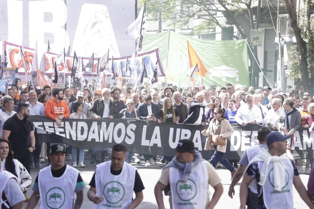 WEB-20241002-marcha-educacion-publica-universidades-EDGARDO-GOMEZ-10-