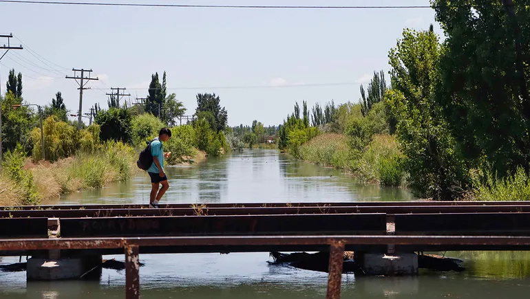 desborde-canal-puente-8303jpg