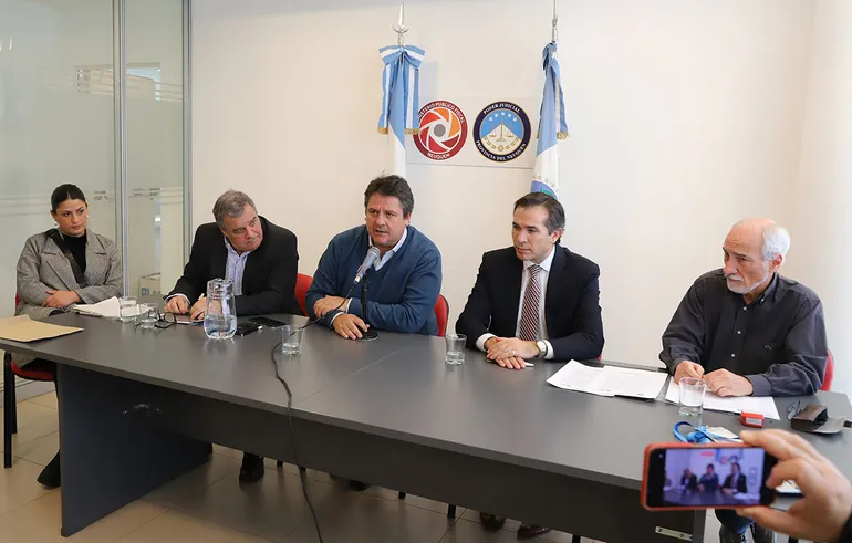 sfp-acuedo-mediacion-lucalioli-banco-galicia-muno-galpon-incendiado-5jpg