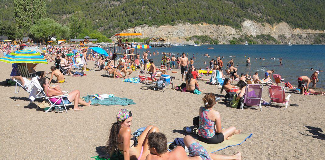 San-Martin-de-los-Andes_Playa-Lacar