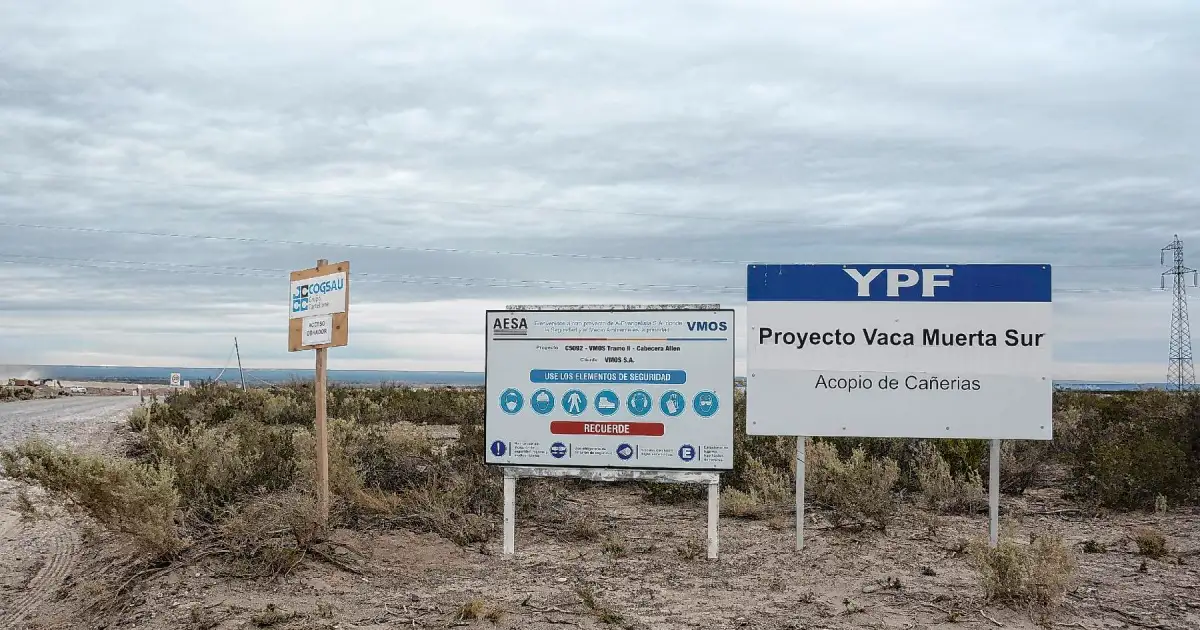 Roca-Construccion-de-tanques-del-Gasoducto-Vaca-Muerta-Sur-entre-Allen-y-Roca-Juan-Thomes-11